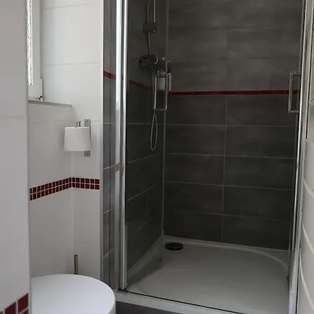Quai Des Ducs Apartment *